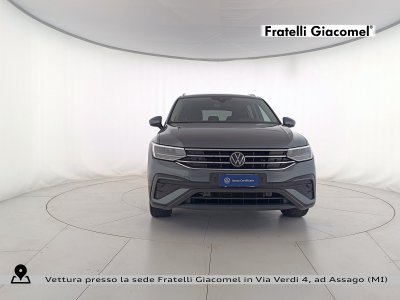 Auto Volkswagen Tiguan allspace 1.5 tsi life 7p.ti dsg usata in vendita presso concessionaria Fratelli Giacomel a 27.900 &euro; - foto numero 2