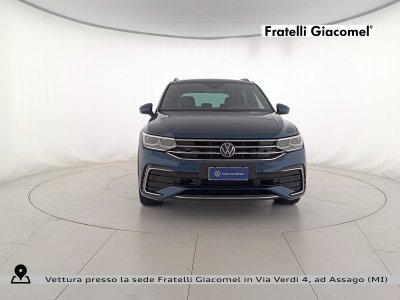 Auto Volkswagen Tiguan 1.5 tsi r-line 150cv dsg usata in vendita presso concessionaria Fratelli Giacomel a 30.900 &euro; - foto numero 2