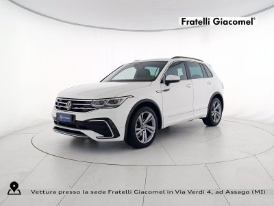 Auto Volkswagen Tiguan 1.5 tsi r-line 150cv dsg usata in vendita presso concessionaria Fratelli Giacomel a 28.900 &euro; - foto numero 1