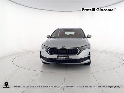 Auto Skoda Octavia wagon 2.0 tdi executive 150cv dsg aziendale in vendita presso concessionaria Fratelli Giacomel a 27.900 &euro; - foto numero 2